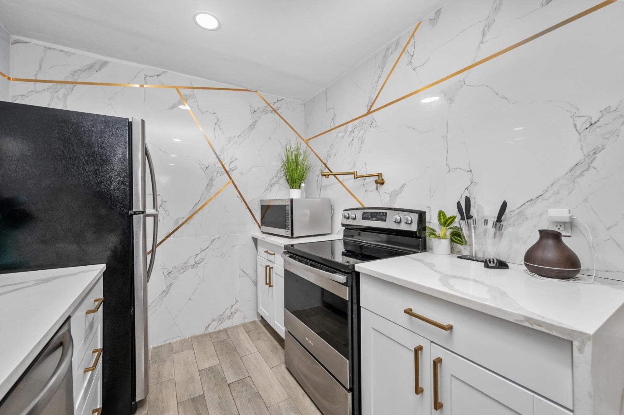 Spacious Galleria Apartment With Free Park Houston Exterior photo