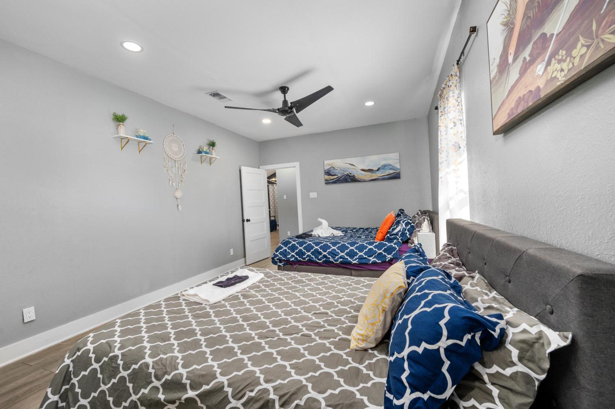 Spacious Galleria Apartment With Free Park Houston Exterior photo